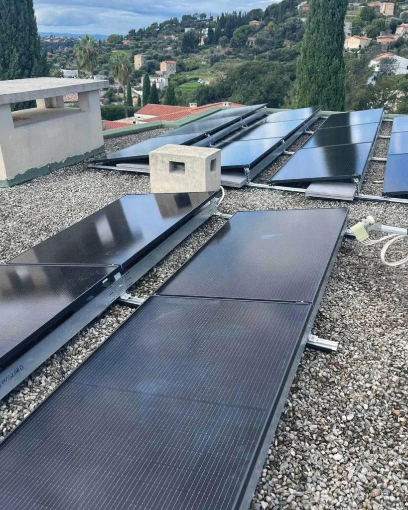 Installation de panneaux photovoltaïques dans le Var par TST Énergie